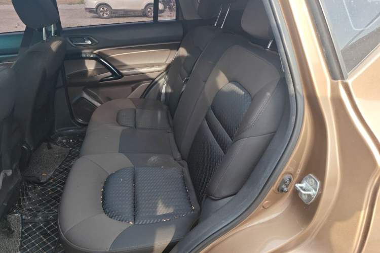 Used GAC Trumpchi GS4 2015 200T G-DCT Elite Edition Left Rear Seat