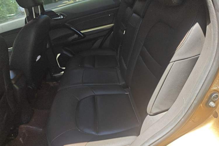 Used GAC Trumpchi GS4 2015 200T G-DCT Luxury Edition Left Rear Seat