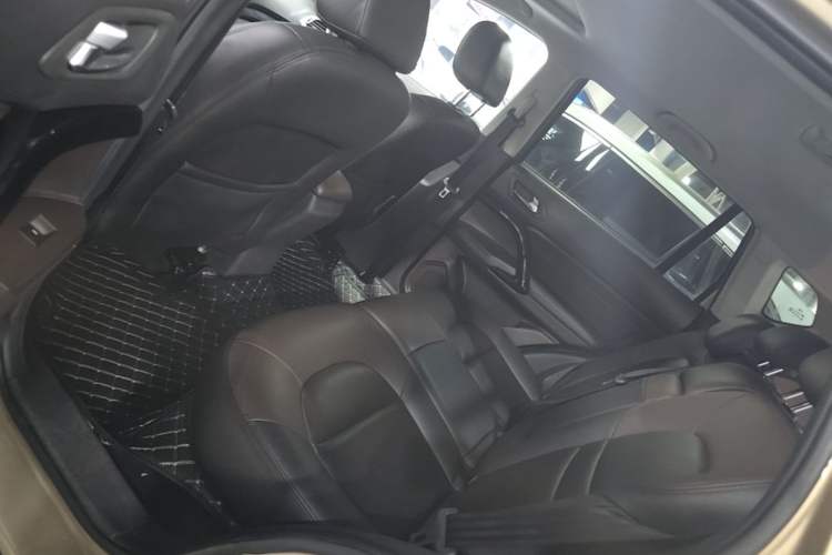Used GAC Trumpchi GS4 2015 200T G-DCT Luxury Edition Left Rear Seat