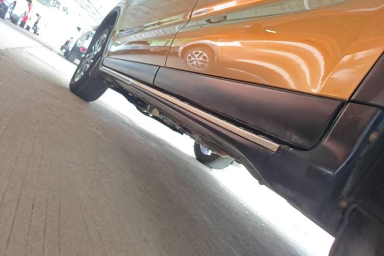 Used GAC Trumpchi GS4 2015 200T G-DCT Elite Edition Left Side Sill