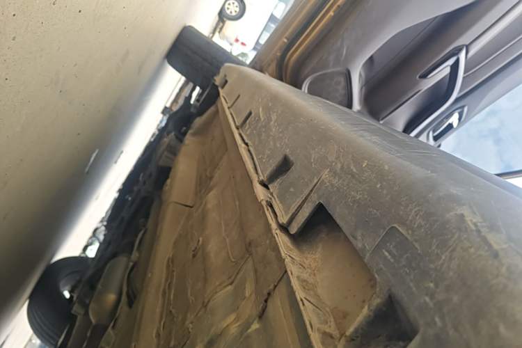 Used GAC Trumpchi GS4 2015 200T G-DCT Luxury Edition Left Side Sill