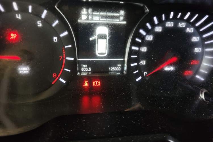 Used GAC Trumpchi GS4 2015 200T Manual Luxury Edition Odometer Close Up