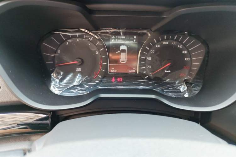 Used GAC Trumpchi GS4 2015 200T Manual Elite Edition Odometer Close Up
