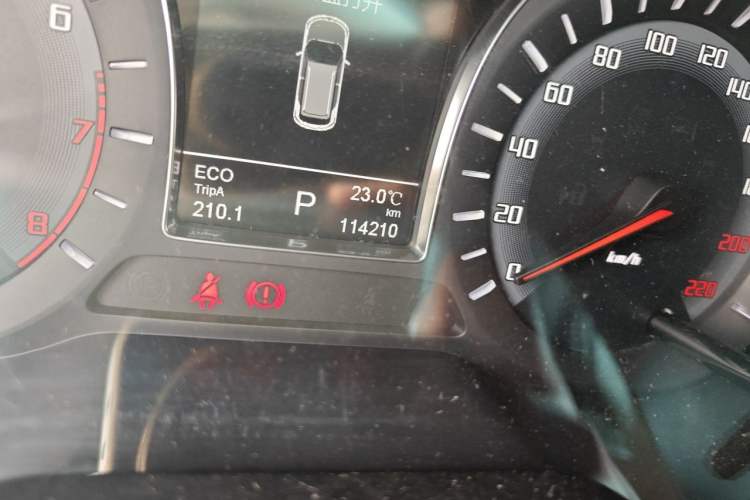 Used GAC Trumpchi GS4 2015 200T G-DCT Elite Edition Odometer Close Up