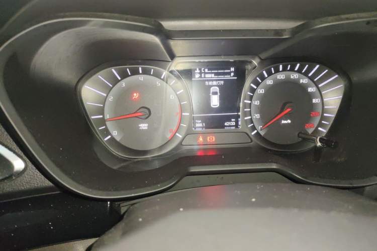 Used GAC Trumpchi GS4 2015 200T Manual Luxury Edition Odometer Close Up