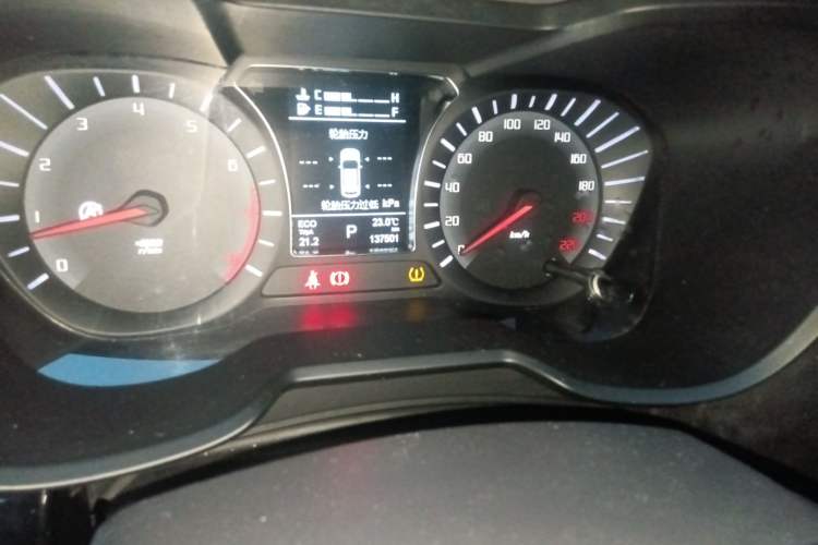 Used GAC Trumpchi GS4 2015 200T G-DCT Prestige Edition Odometer Close Up