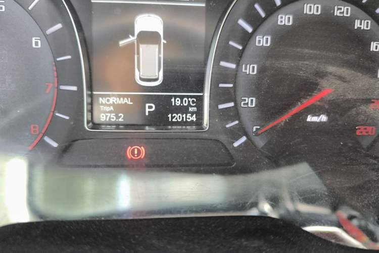 Used GAC Trumpchi GS4 2015 200T G-DCT Luxury Edition Odometer Close Up