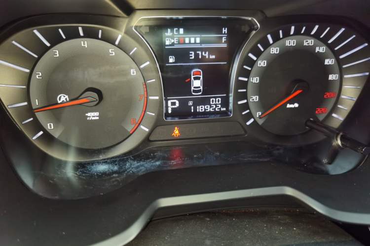Used GAC Trumpchi GS4 2015 200T G-DCT Comfort Edition Odometer Close Up