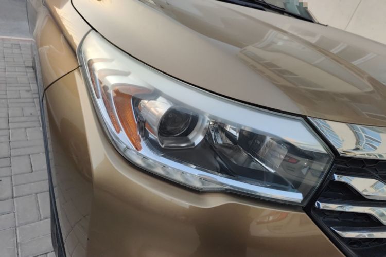 Used GAC Trumpchi GS4 2015 200T Manual Elite Edition Right Front Headlight