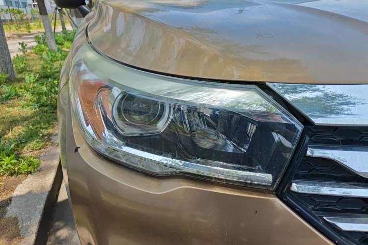Used GAC Trumpchi GS4 2015 200T G-DCT Elite Edition Right Front Headlight