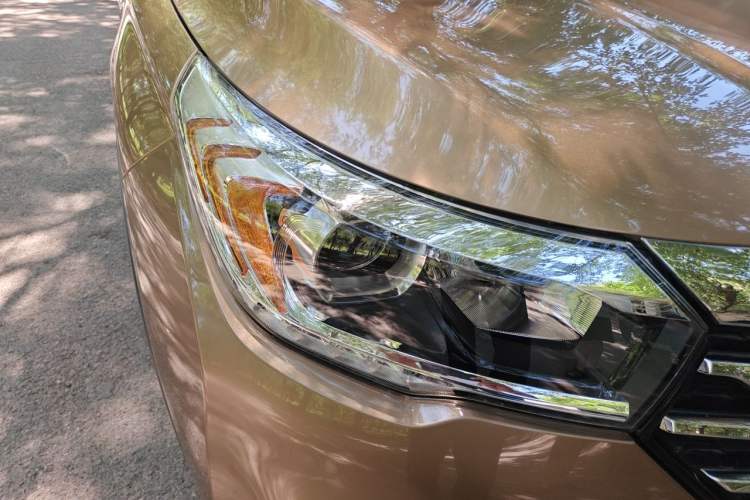 Used GAC Trumpchi GS4 2015 200T Manual Elite Edition Right Front Headlight