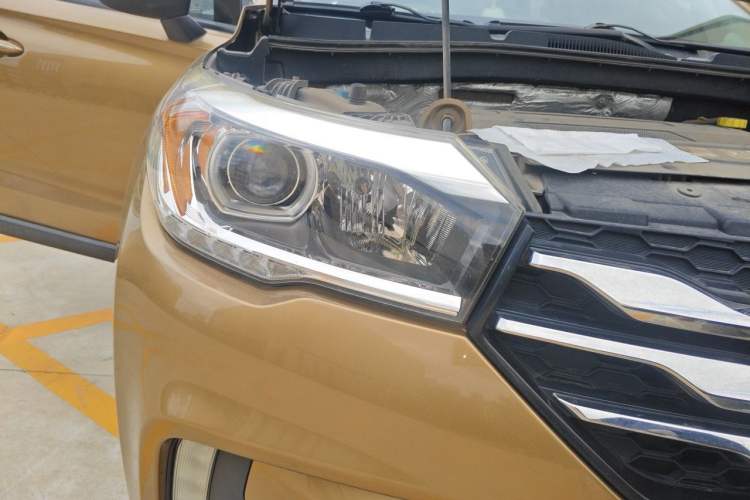 Used GAC Trumpchi GS4 2015 200T G-DCT Luxury Edition Right Front Headlight