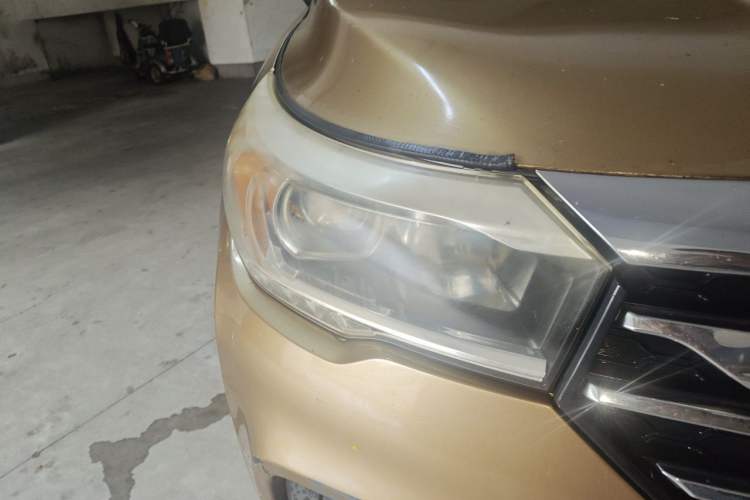 Used GAC Trumpchi GS4 2015 200T Manual Elite Edition Right Front Headlight