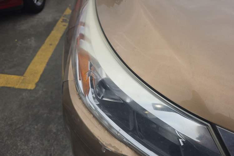 Used GAC Trumpchi GS4 2015 200T Manual Luxury Edition Right Front Headlight