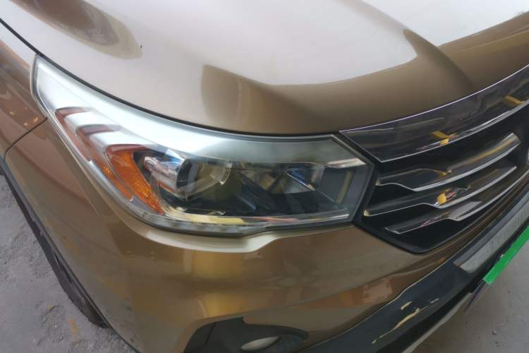 Used GAC Trumpchi GS4 2015 200T Manual Elite Edition Right Front Headlight