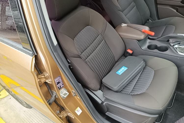 Used GAC Trumpchi GS4 2015 200T G-DCT Elite Edition Right Front Seat
