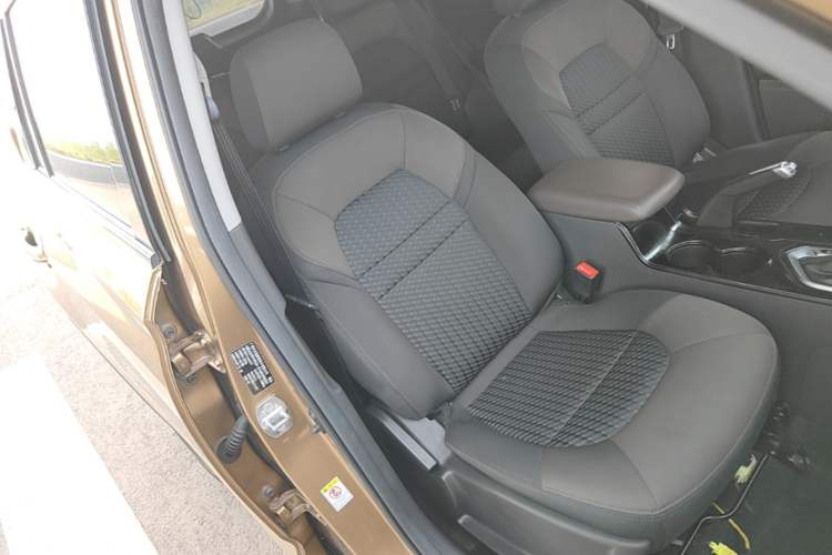Used GAC Trumpchi GS4 2015 200T G-DCT Elite Edition Right Front Seat