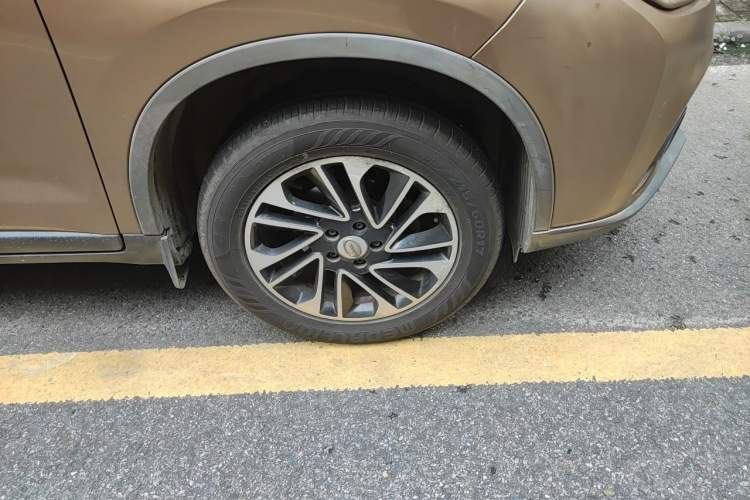 Used GAC Trumpchi GS4 2015 200T Manual Elite Edition Right Front Wheel Hub