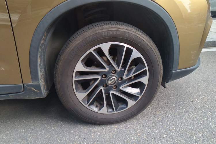 Used GAC Trumpchi GS4 2015 200T Manual Luxury Edition Right Front Wheel Hub