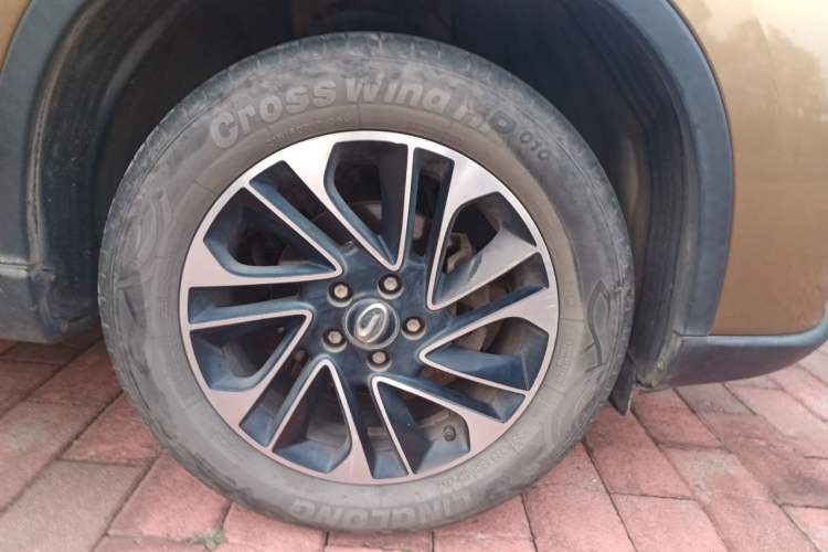 Used GAC Trumpchi GS4 2015 200T Manual Luxury Edition Right Front Wheel Hub