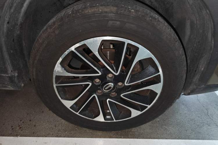 Used GAC Trumpchi GS4 2015 200T G-DCT Elite Edition Right Front Wheel Hub