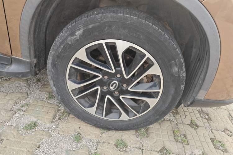 Used GAC Trumpchi GS4 2015 200T G-DCT Elite Edition Right Front Wheel Hub