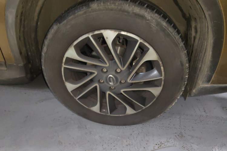 Used GAC Trumpchi GS4 2015 200T Manual Luxury Edition Right Front Wheel Hub