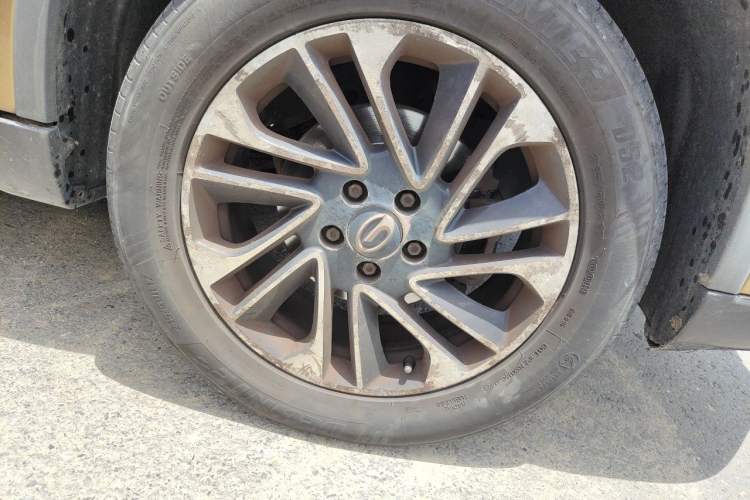 Used GAC Trumpchi GS4 2015 200T Manual Elite Edition Right Front Wheel Hub