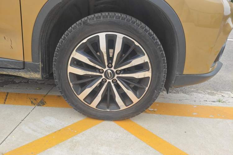 Used GAC Trumpchi GS4 2015 200T G-DCT Luxury Edition Right Front Wheel Hub