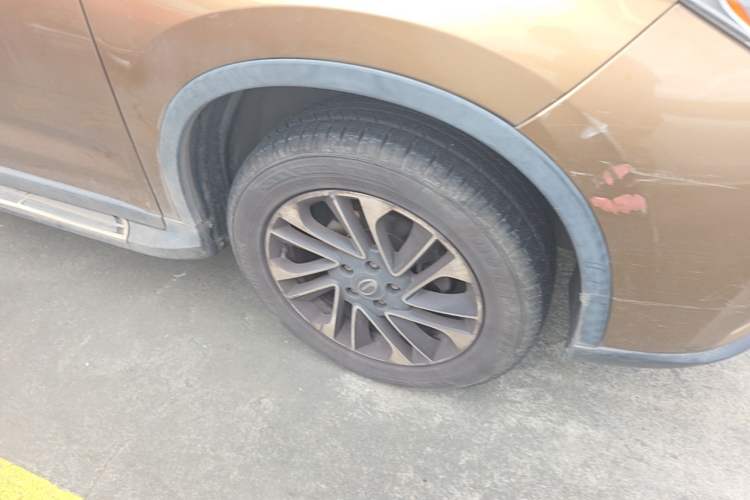 Used GAC Trumpchi GS4 2015 200T Manual Luxury Edition Right Front Wheel Hub