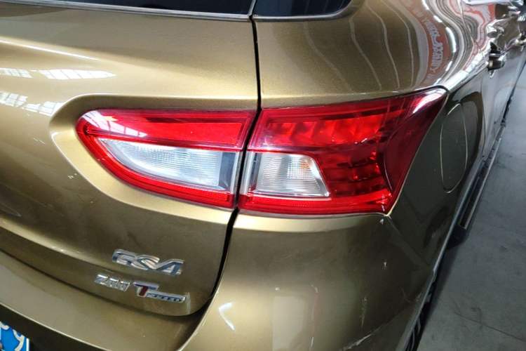 Used GAC Trumpchi GS4 2015 200T G-DCT Luxury Edition Right Rear Taillight