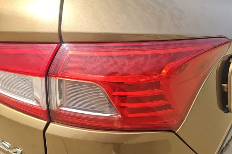 Used GAC Trumpchi GS4 2015 200T G-DCT Luxury Edition Right Rear Taillight