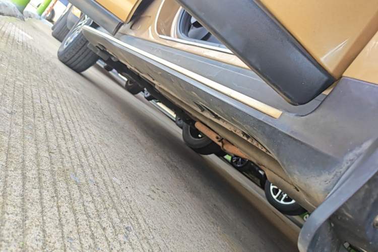 Used GAC Trumpchi GS4 2015 200T G-DCT Elite Edition Right Side Sill