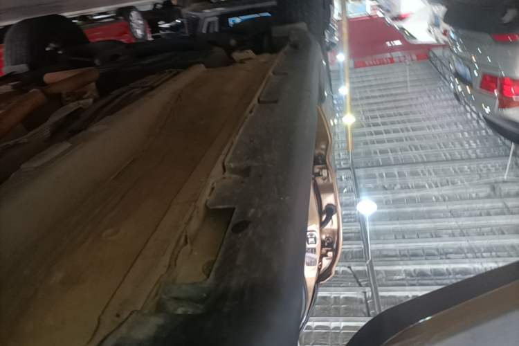 Used GAC Trumpchi GS4 2015 200T Manual Luxury Edition Right Side Sill