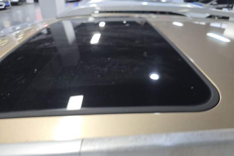 Used GAC Trumpchi GS4 2015 200T G-DCT Luxury Edition Roof
