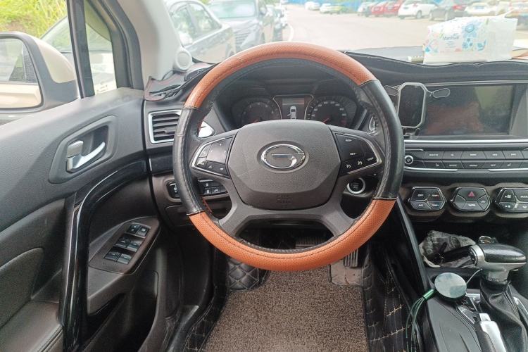 Used GAC Trumpchi GS4 2015 200T G-DCT Luxury Edition Steering Wheel