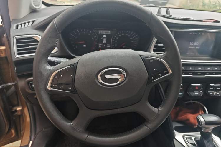 Used GAC Trumpchi GS4 2015 200T G-DCT Luxury Edition Steering Wheel