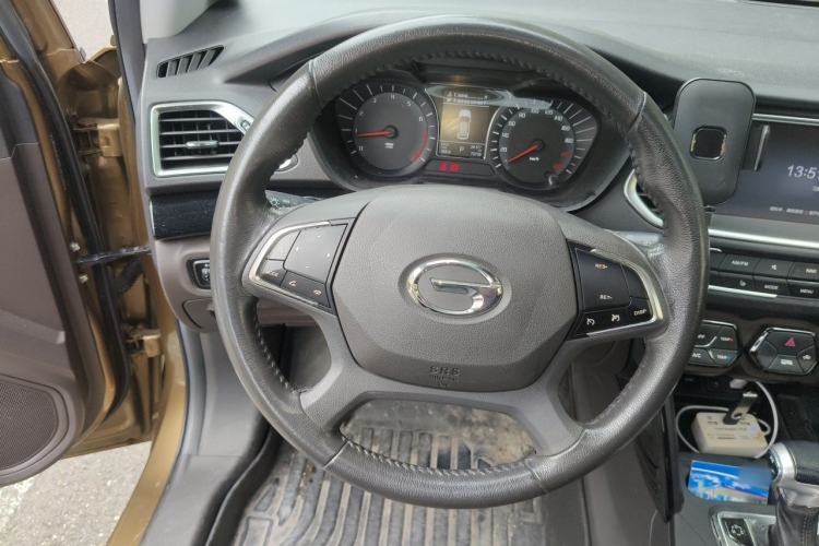 Used GAC Trumpchi GS4 2015 200T G-DCT Luxury Edition Steering Wheel