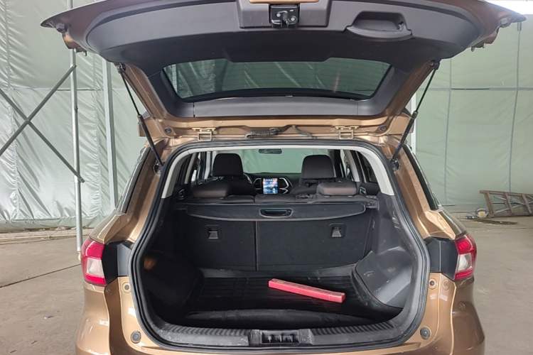 Used GAC Trumpchi GS4 2015 200T G-DCT Elite Edition Trunk