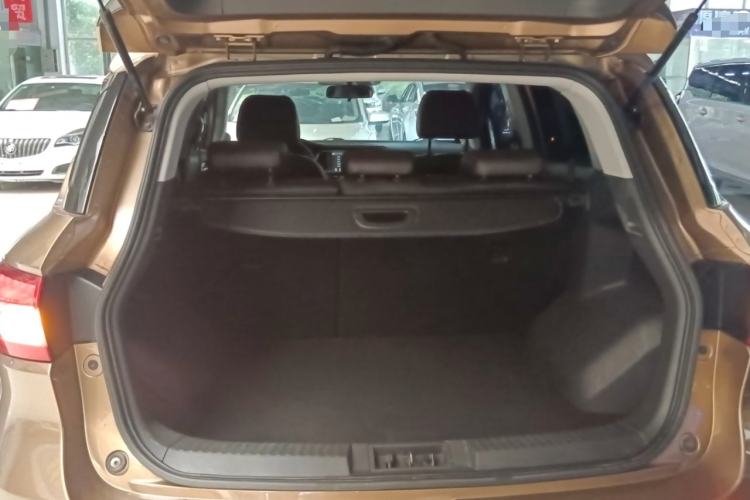 Used GAC Trumpchi GS4 2015 200T G-DCT Luxury Edition Trunk