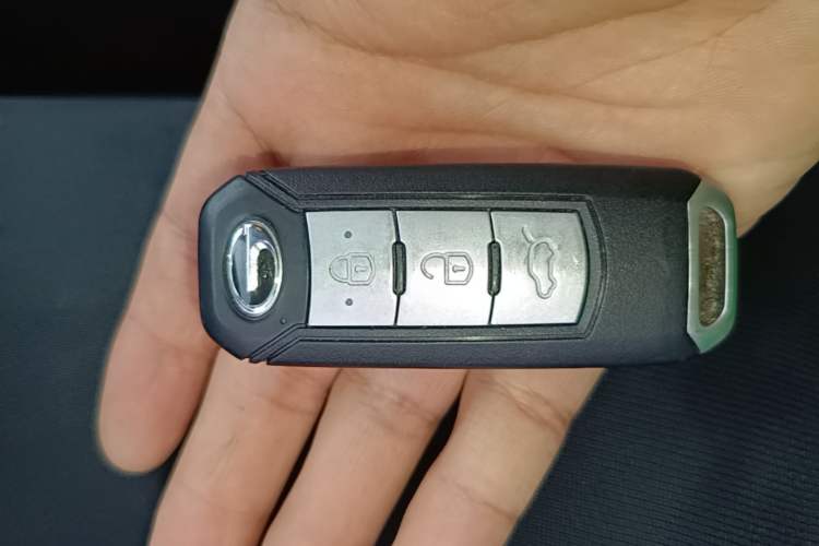 Used GAC Trumpchi GS4 2015 200T G-DCT Elite Edition Vehicle Key