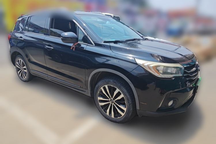 Used GAC Trumpchi GS4 2016 235T Manual Luxury Edition Front Right 45 Deg