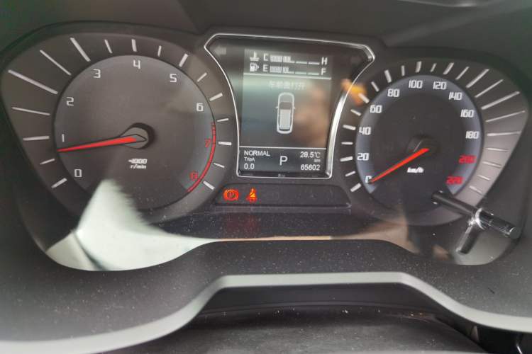 Used GAC Trumpchi GS4 2016 235T G-DCT Luxury Edition Odometer Close Up