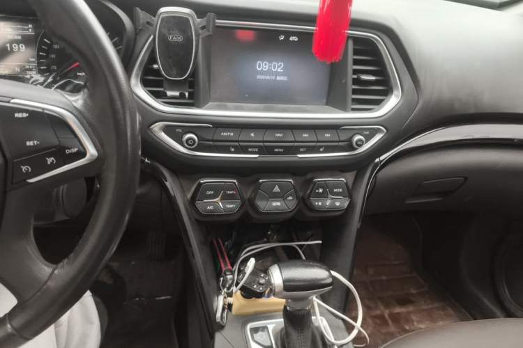 Used GAC Trumpchi GS4 2016 235T G-DCT Luxury Edition Audio And AC Panel