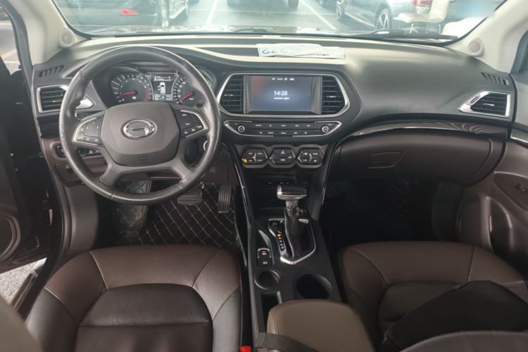 Used GAC Trumpchi GS4 2016 235T G-DCT Luxury Edition Center Console