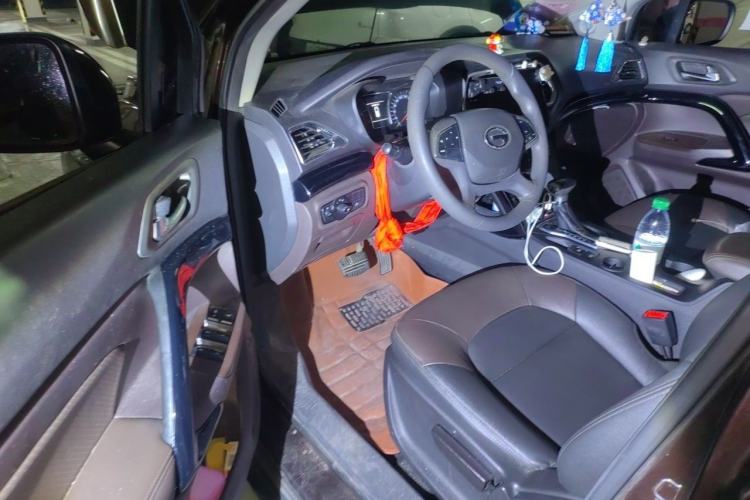Used GAC Trumpchi GS4 2016 235T G-DCT Elite Edition Driver Seat