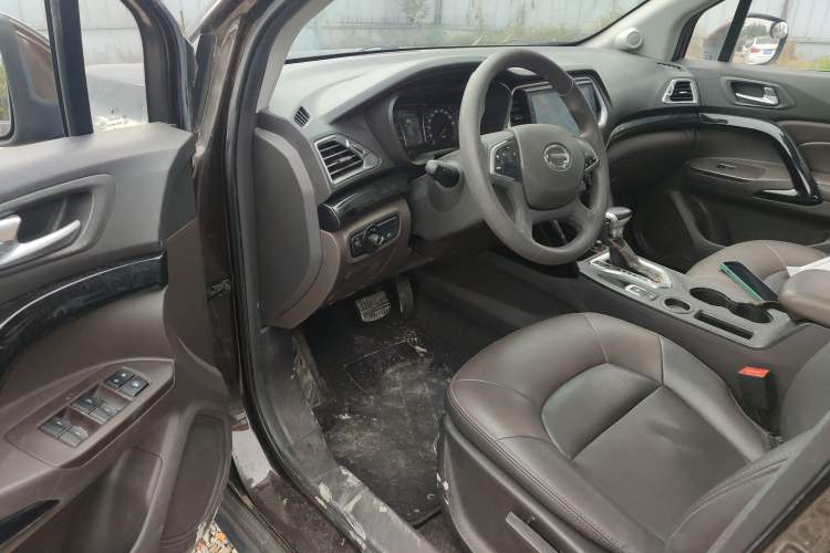 Used GAC Trumpchi GS4 2016 235T G-DCT Elite Edition Driver Seat