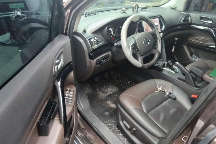 Used GAC Trumpchi GS4 2016 235T Manual Luxury Edition Driver Seat