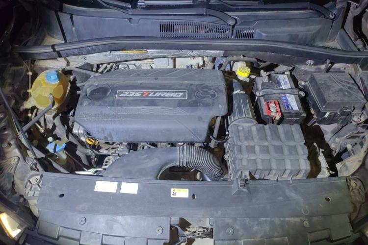 Used GAC Trumpchi GS4 2016 235T G-DCT Elite Edition Engine Bay