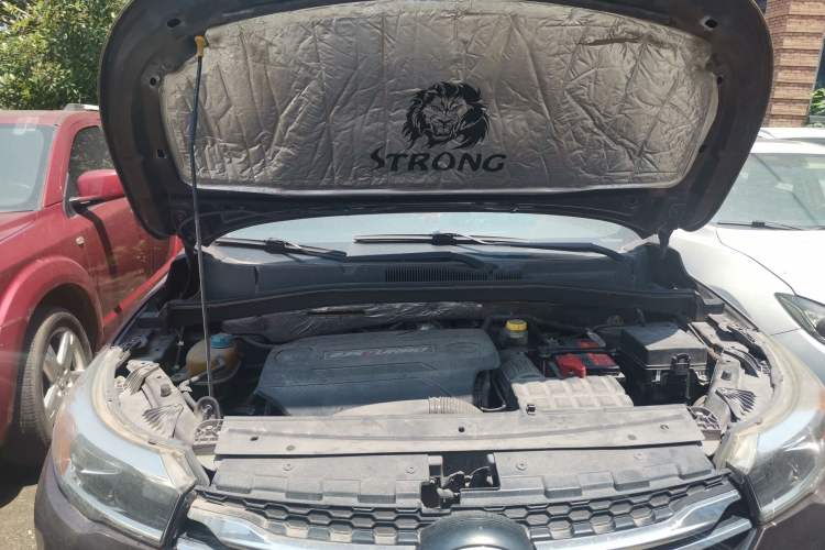 Used GAC Trumpchi GS4 2016 235T Manual Luxury Edition Engine Bay